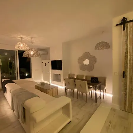 Tulum House - In Nueva Andalucia - Amazing La Concha Mountain View Дом отдыха *